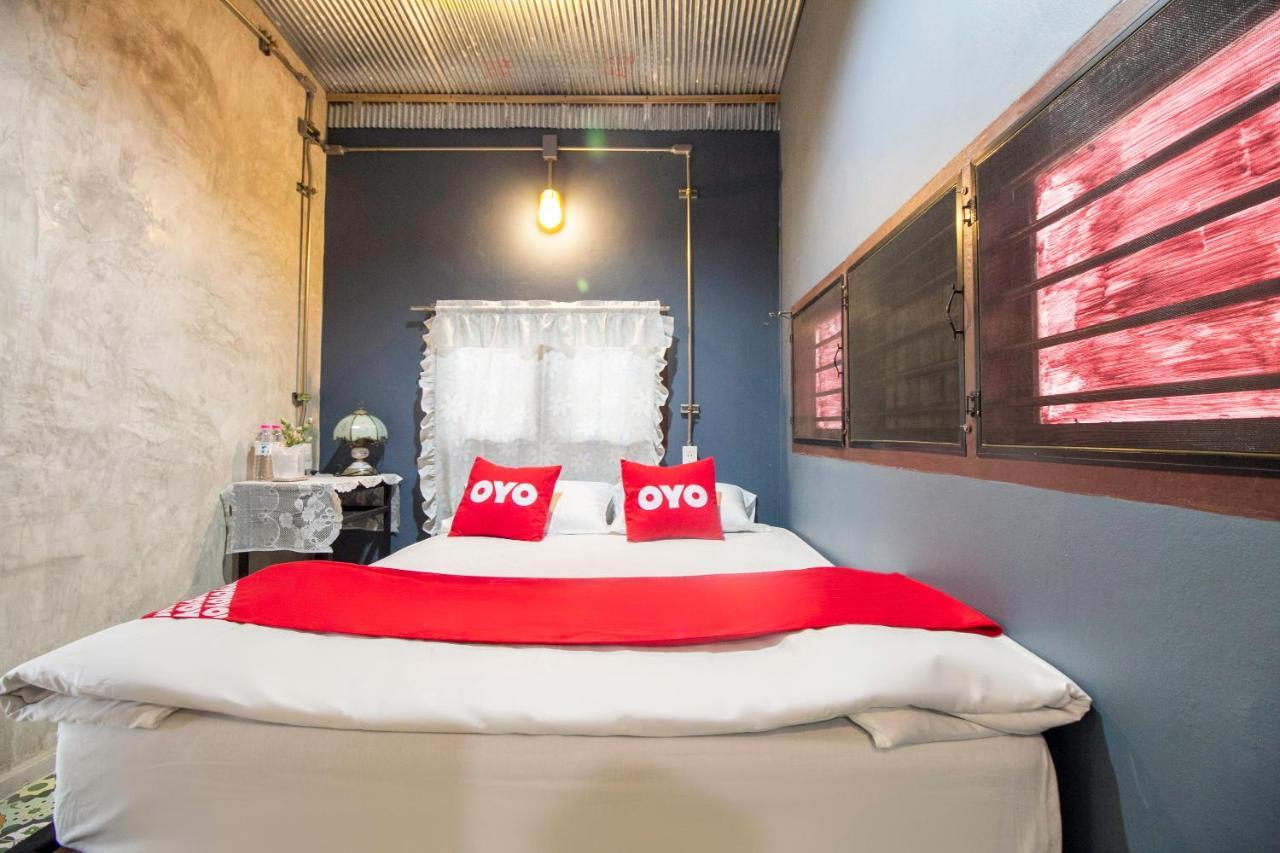 Oyo 999 Baan Pak Rom Ruen Hotel HHQ Eksteriør billede