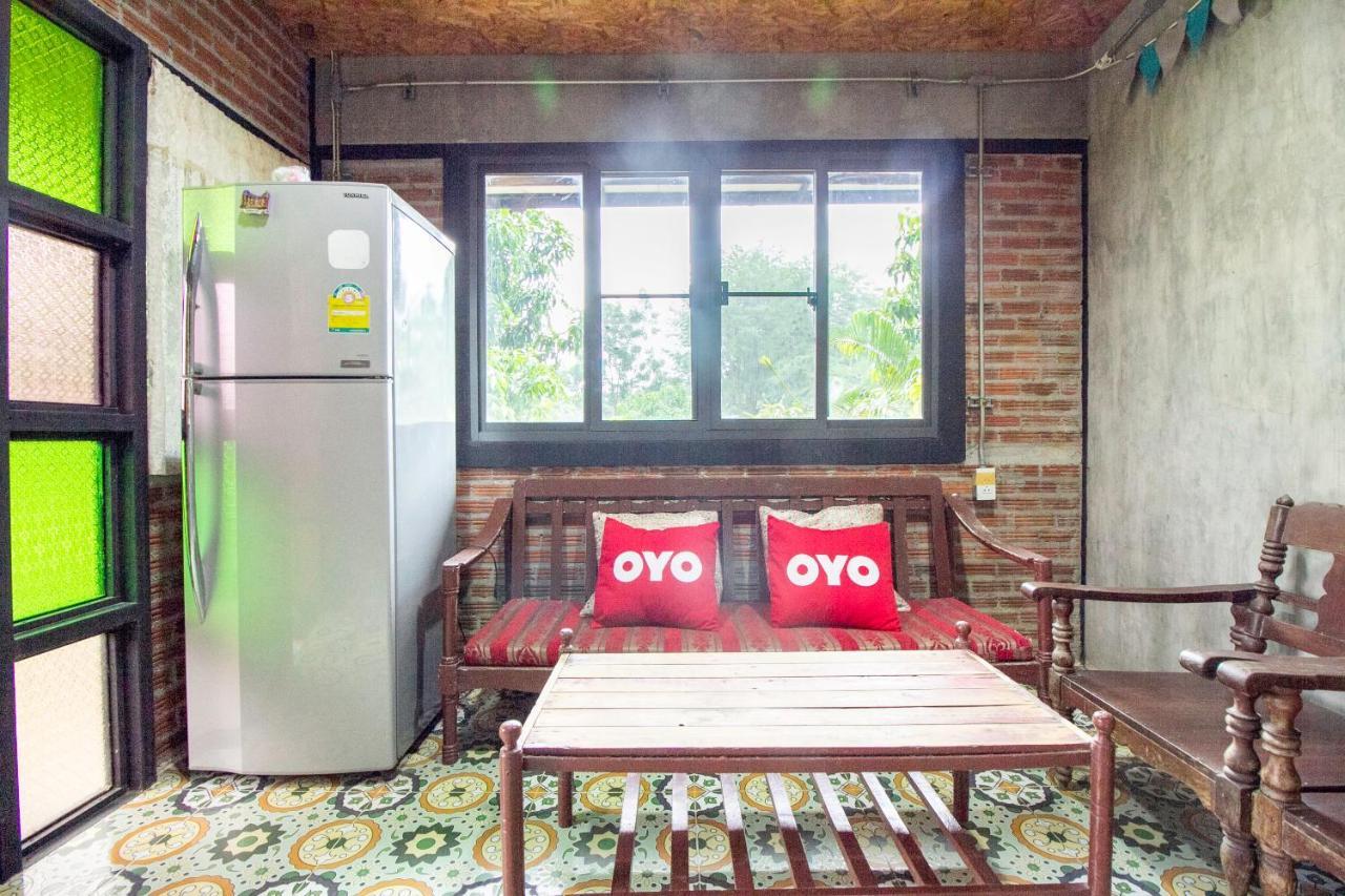 Oyo 999 Baan Pak Rom Ruen Hotel HHQ Eksteriør billede