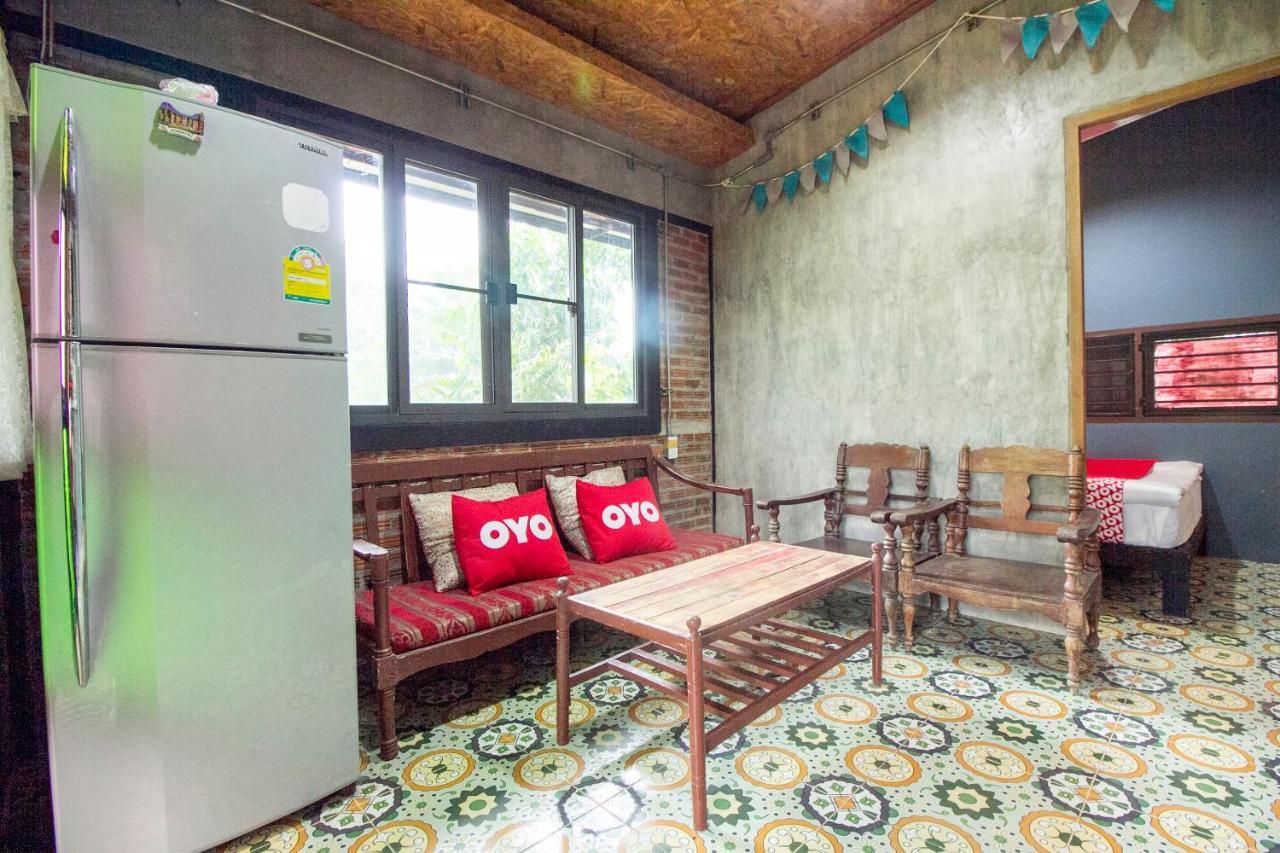 Oyo 999 Baan Pak Rom Ruen Hotel HHQ Eksteriør billede