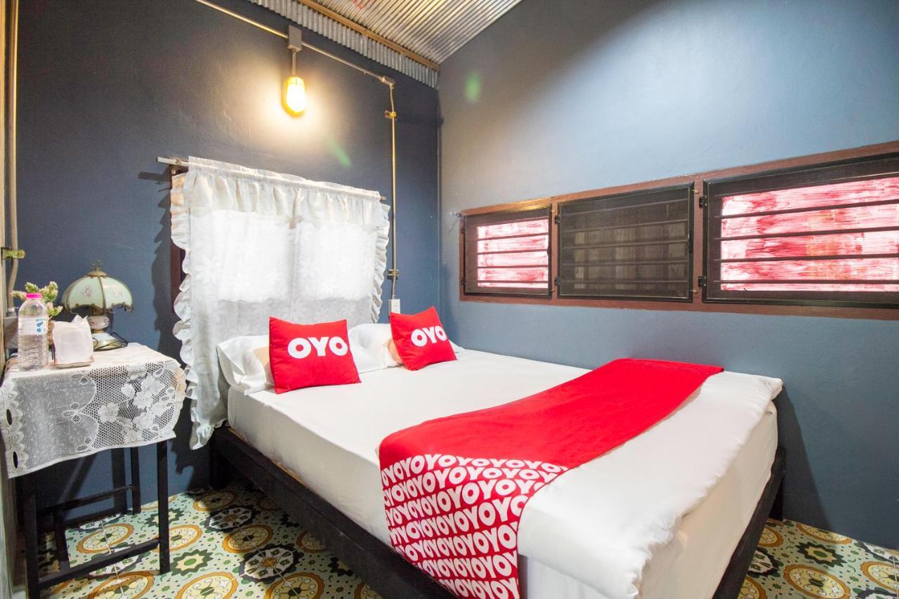 Oyo 999 Baan Pak Rom Ruen Hotel HHQ Eksteriør billede