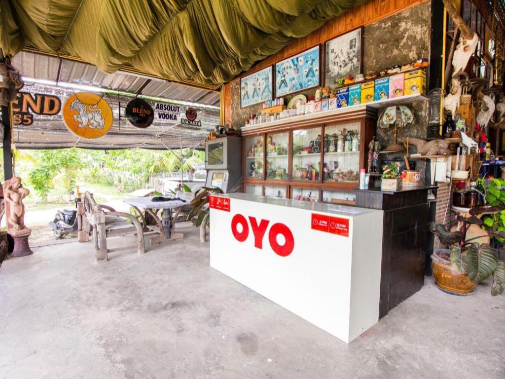 Oyo 999 Baan Pak Rom Ruen Hotel HHQ Eksteriør billede