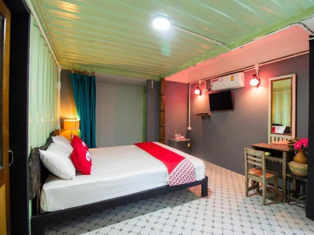 Oyo 999 Baan Pak Rom Ruen Hotel HHQ Eksteriør billede